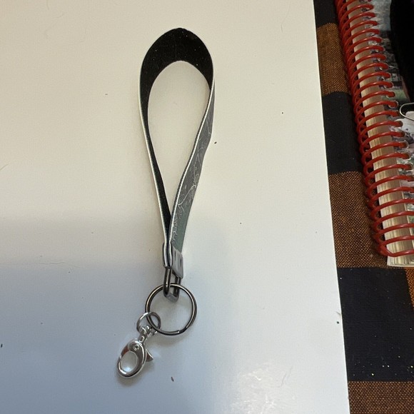 Abstract Key Fob Wristlet Keychain  Cane strap handmade - Picture 3 of 7